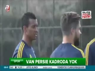 Van Persie kadroda yok