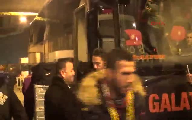 "Liderlikle beraber sahadan ayrılıyoruz"