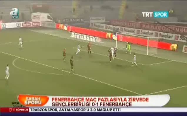 Fenerbahçe maç fazlasıyla zirvede