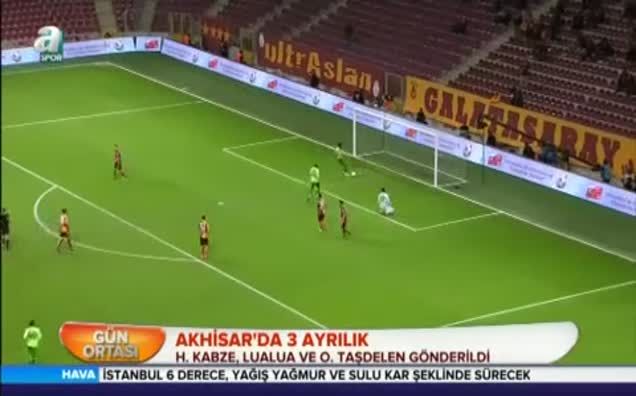 Akhisar'da 3 sürpriz ayrılık