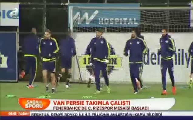 Van Persie takımla çalıştı