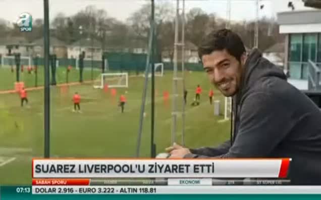 Suarez Liverpool'u ziyaret etti