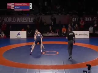 Rus rakibini ezdi geçti!