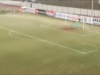 Amed'e öyle bir gol attı ki!