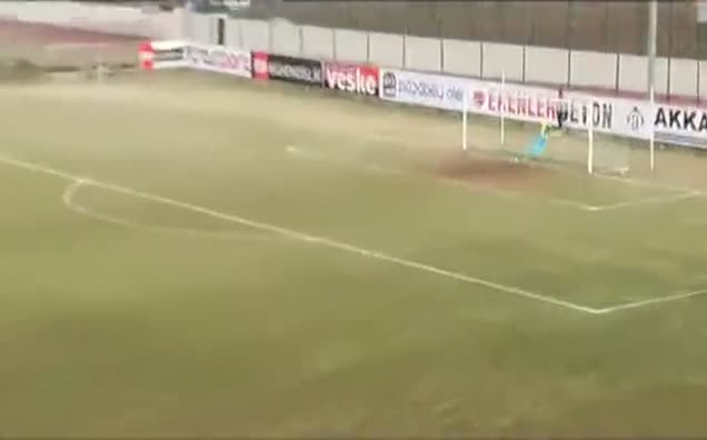 Amed'e öyle bir gol attı ki!
