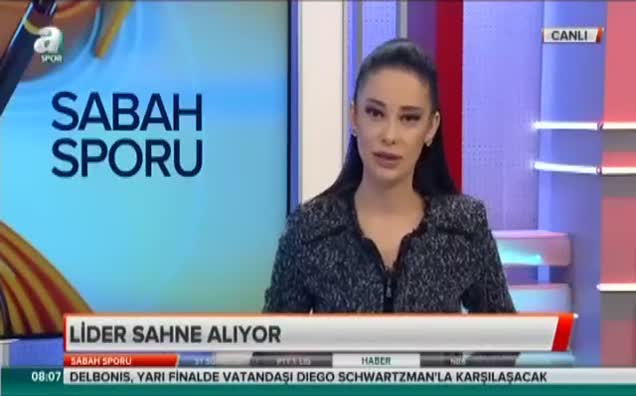 Lider sahne alıyor