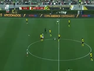 Jamaika maçında gol perdesini Chicharito açtı!
