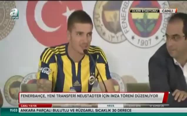 Neustader imzayı attı