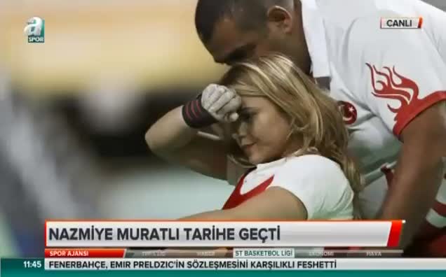 Nazmiye'den altın Ecem'den bronz!