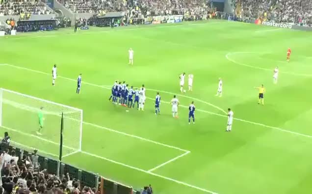 Quaresma'dan tarihi gol