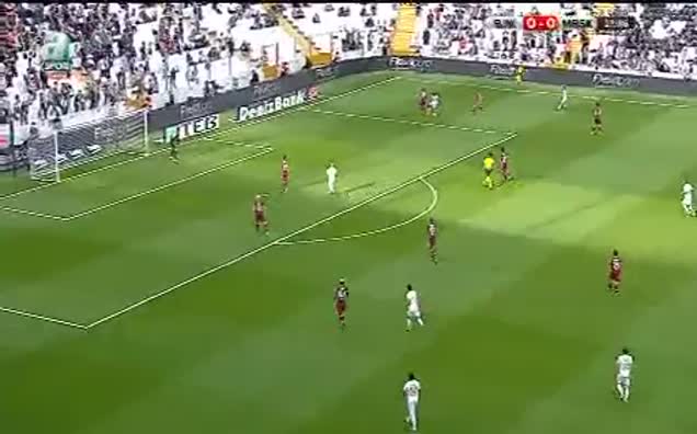 Mustafa Pektemek'ten Beşiktaş'a gol