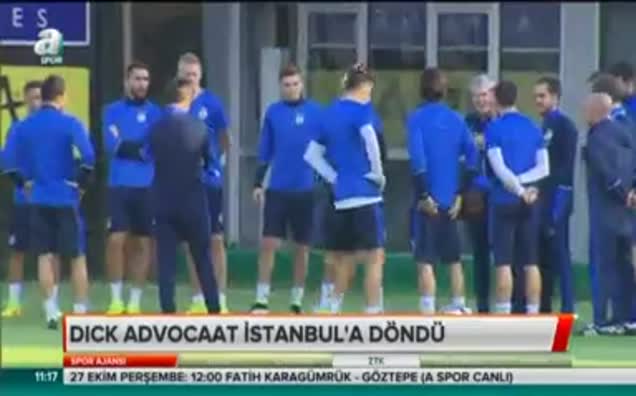 Dick Advocaat İstanbul'a döndü