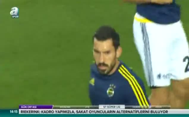 Şener formayı kaptı!