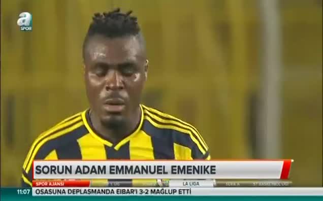 Emenike tepki topluyor