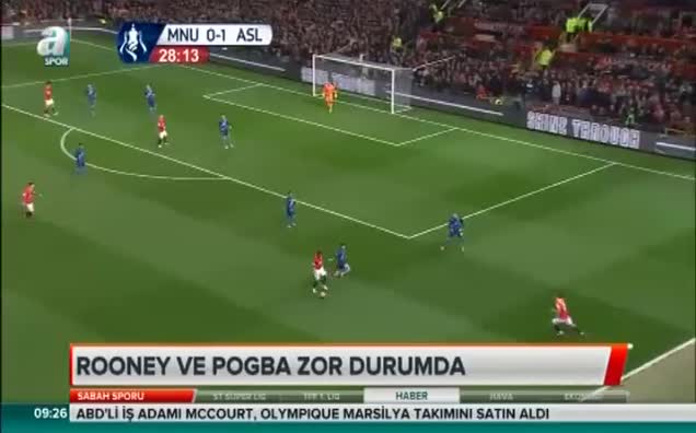 Rooney ve Pogba zor durumda