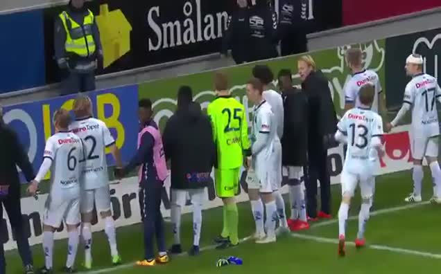 'Futbolda Vefa' dedikleri bu olsa gerek!