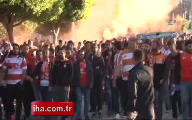 Adanaspor-Beşiktaş maçı öncesi ortalık savaş alanına döndü