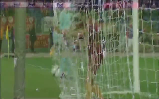 Roma'lı Perrotti, Viktoria Plzen'e Rabona Vuruşuyla Gol Attı