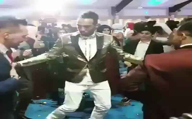 Aubameyang Türk düğününde oynadı