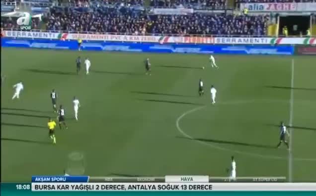Galatasaray'da stoper arayışı