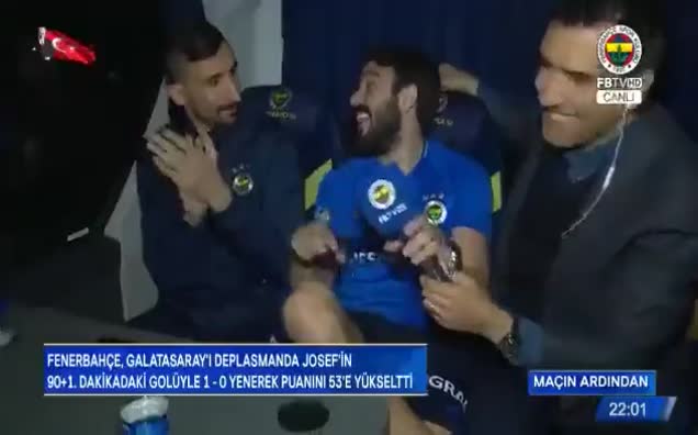 Fenerbahçeli futbolcular galibiyeti böyle kutladı