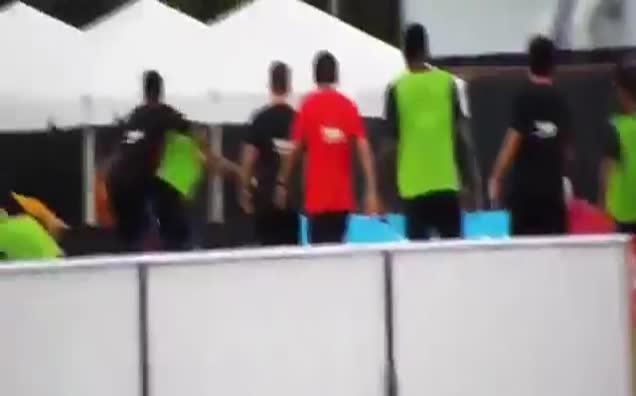 Transferin gözdesi kavga etti