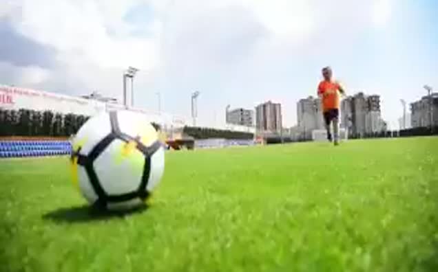 Medipol Başakşehir yeni transferini böyle açıkladı