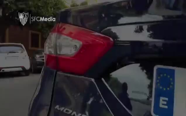 Sevilla, Jesus Navas'ı böyle duyurdu