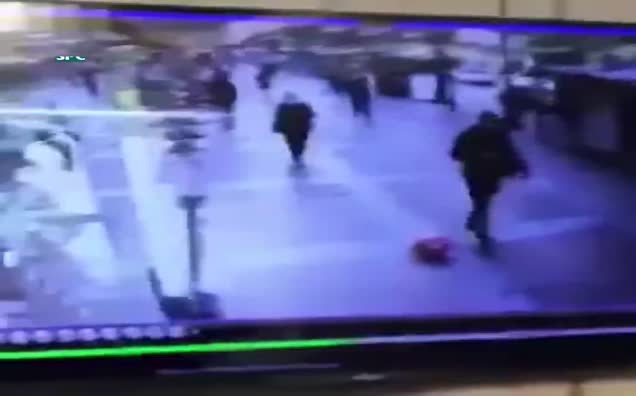 Balona rövaşata deneyen adam...