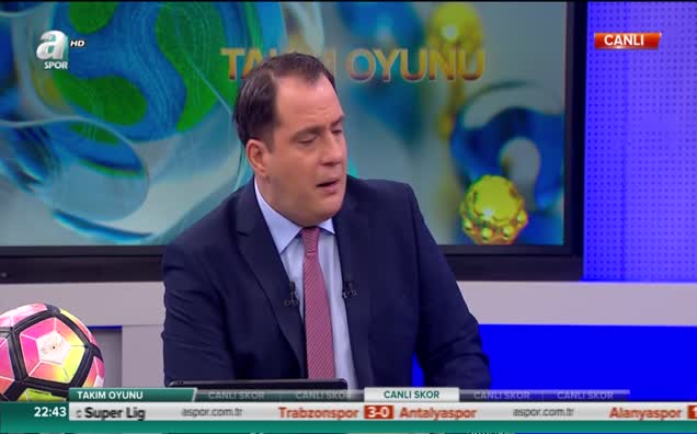 Erman Toroğlu: Rıza Çalımbay iğneyle kuyu kazıyor