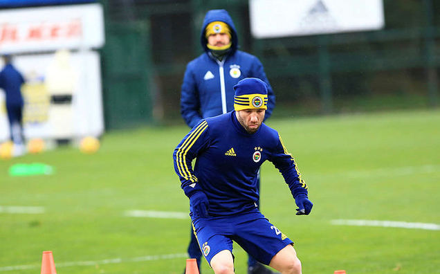 Valbuena mı Alper Potuk mu?