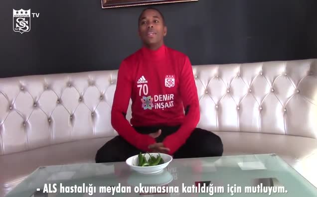 Robinho, ALS hastalığına dikkati çekti