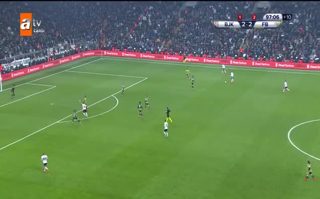 Beşiktaş'ın penaltı beklediği pozisyon!