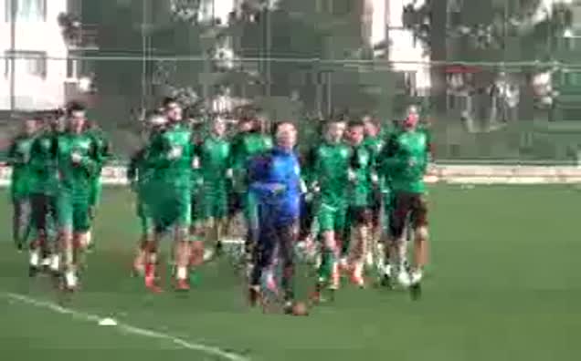 Bursaspor, Osmanlıspor maçı hazırlıklarına neşeli başladı